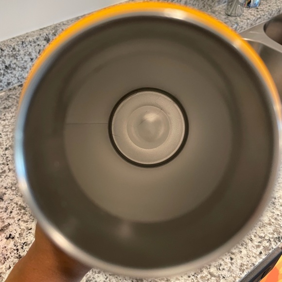 SOLD - 40 oz Mango Hydro Flask - Picture 5 of 5